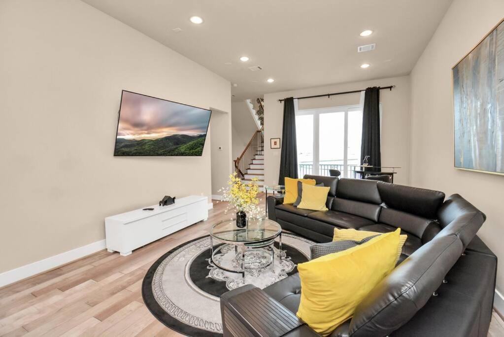 Beautiful Luxurious Houston Galleria Home Экстерьер фото
