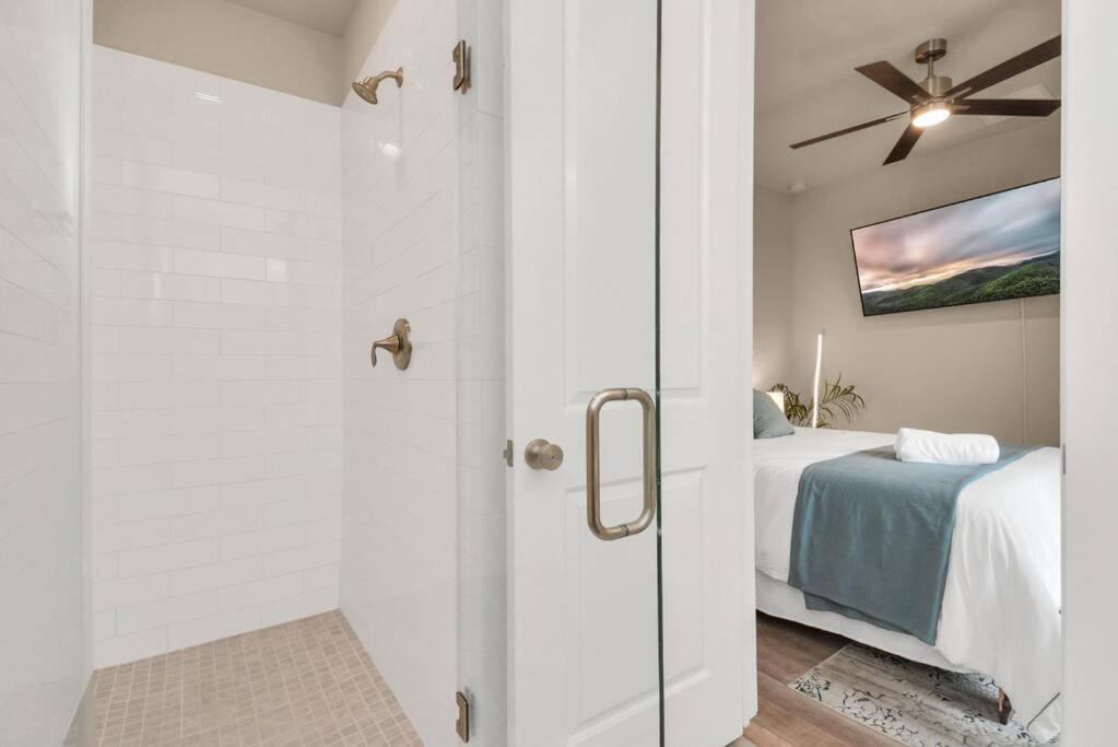 Beautiful Luxurious Houston Galleria Home Экстерьер фото