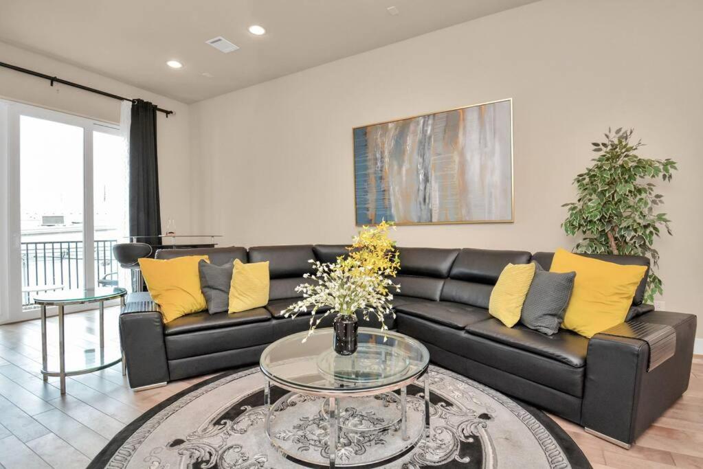 Beautiful Luxurious Houston Galleria Home Экстерьер фото